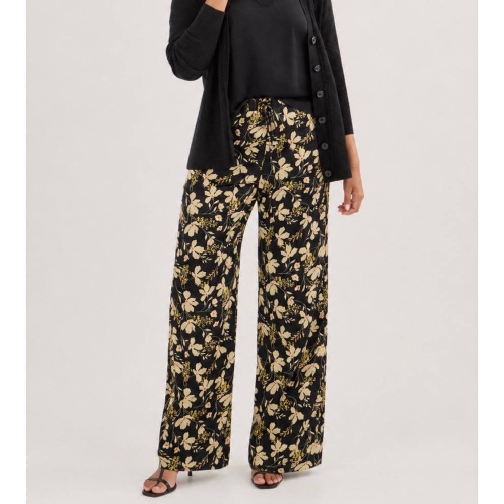 CABI Floral Drawstring Silky Wide‎ Leg Set Up Pant 6696